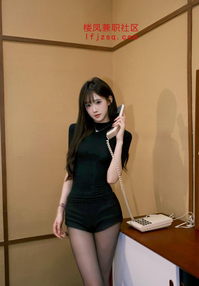 00后小妹性格温柔 迷情投入粉嫩桃穴