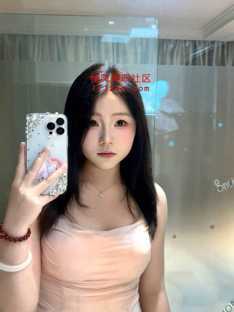 闵行区兼职美乳翘臀骚妹子