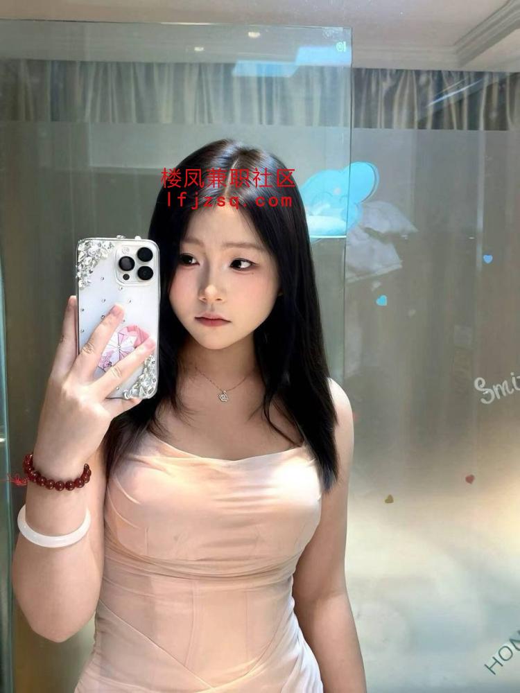 闵行区兼职美乳翘臀骚妹子