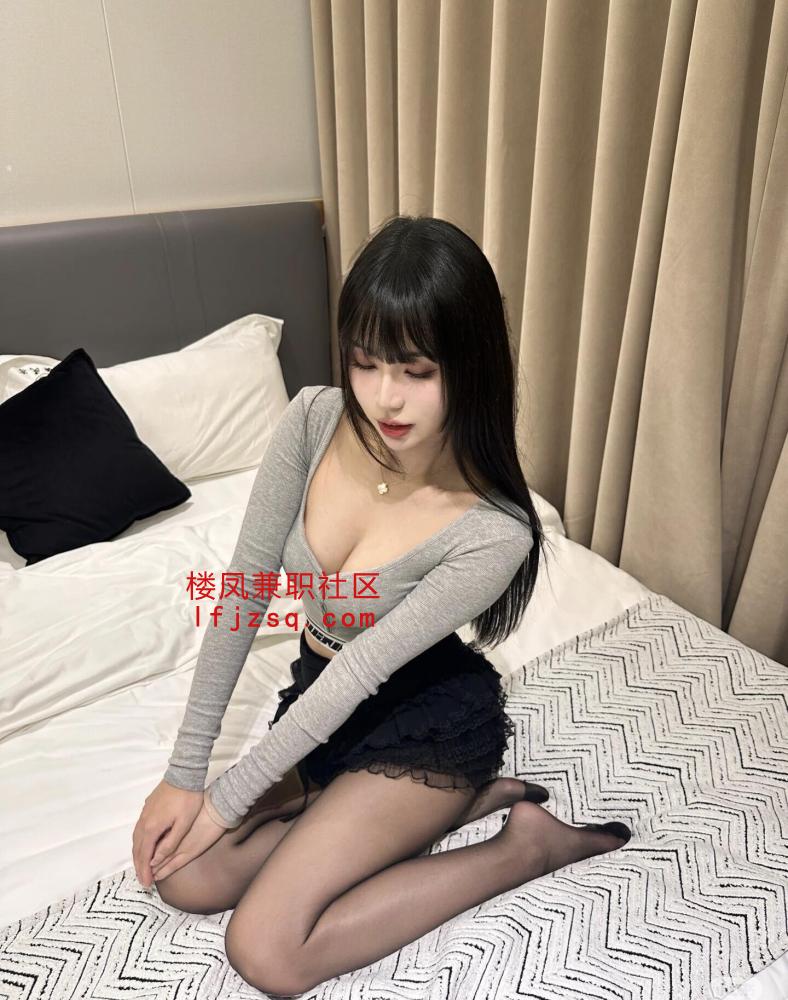 渝北年轻小妹妹很听话