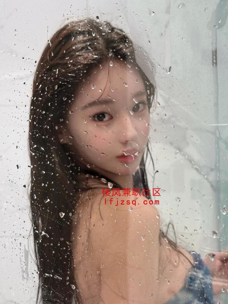 武汉甜美系女孩逼逼很粉