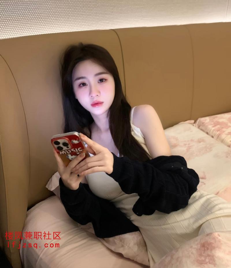 蚌埠市娇羞小妹白嫩肤滑小穴紧致很丝滑