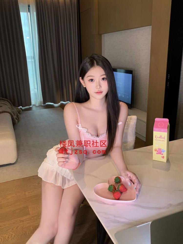 昆明风骚妩媚的少妇  活一流配合各种姿势
