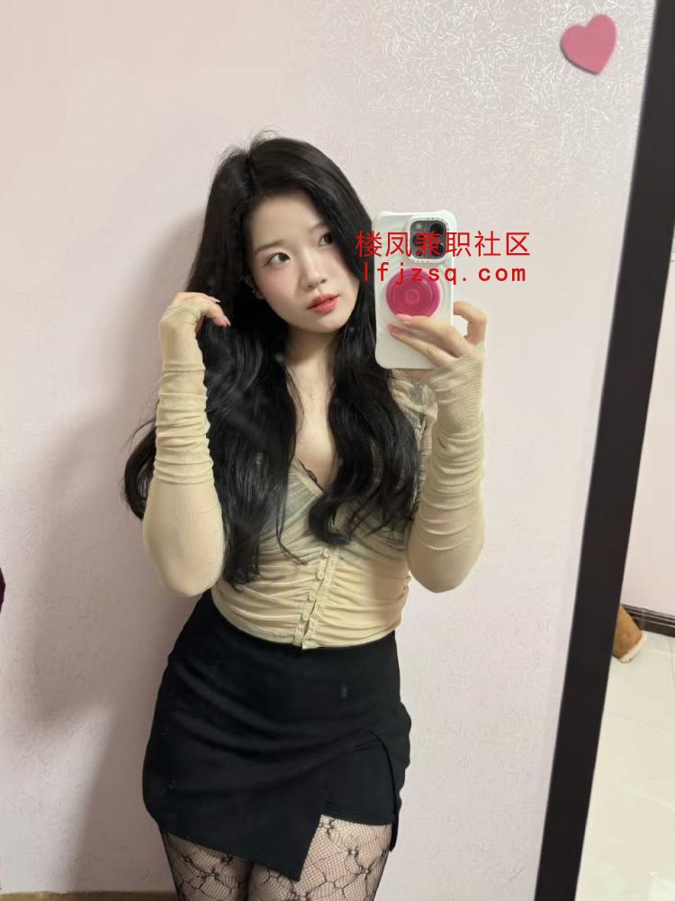 舞蹈专业 高颜值清纯甜妹 超反差性感