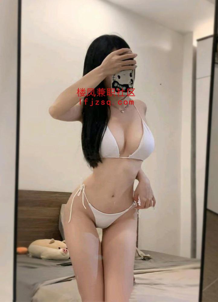 温州奶大臀翘年轻妹子