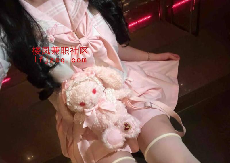 石家庄超值的风骚小妖精极品长腿丝足