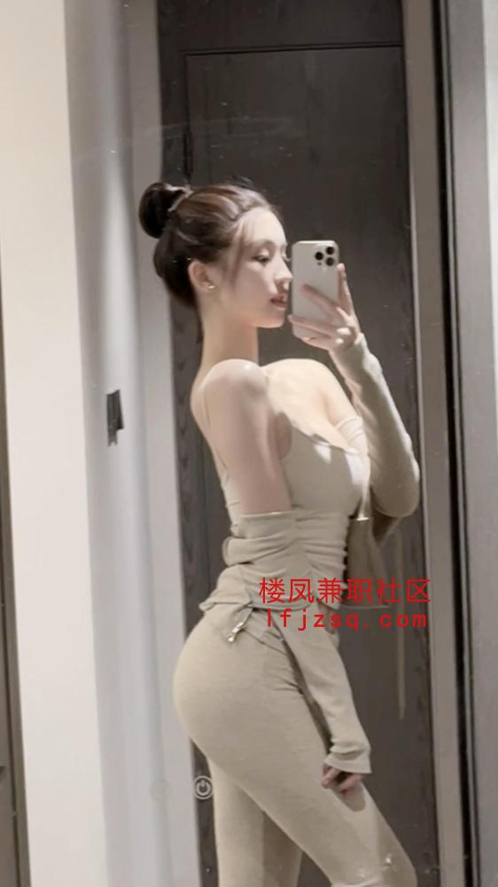 兰州市完美身材，清纯可人，胸大皮肤滑嫩，B紧多水超敏感，高潮还会抽搐 (可上门)