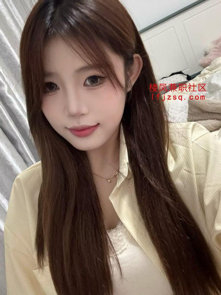 桐乡甜美嫩妹粉乳制服诱惑