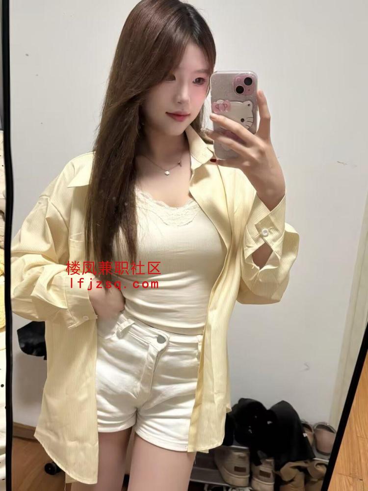 桐乡甜美嫩妹粉乳制服诱惑