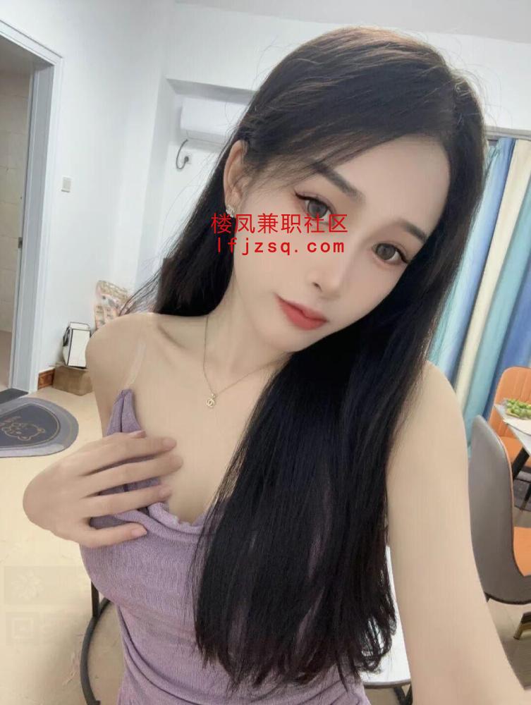 兼职嫩妹身材火辣性感可后入