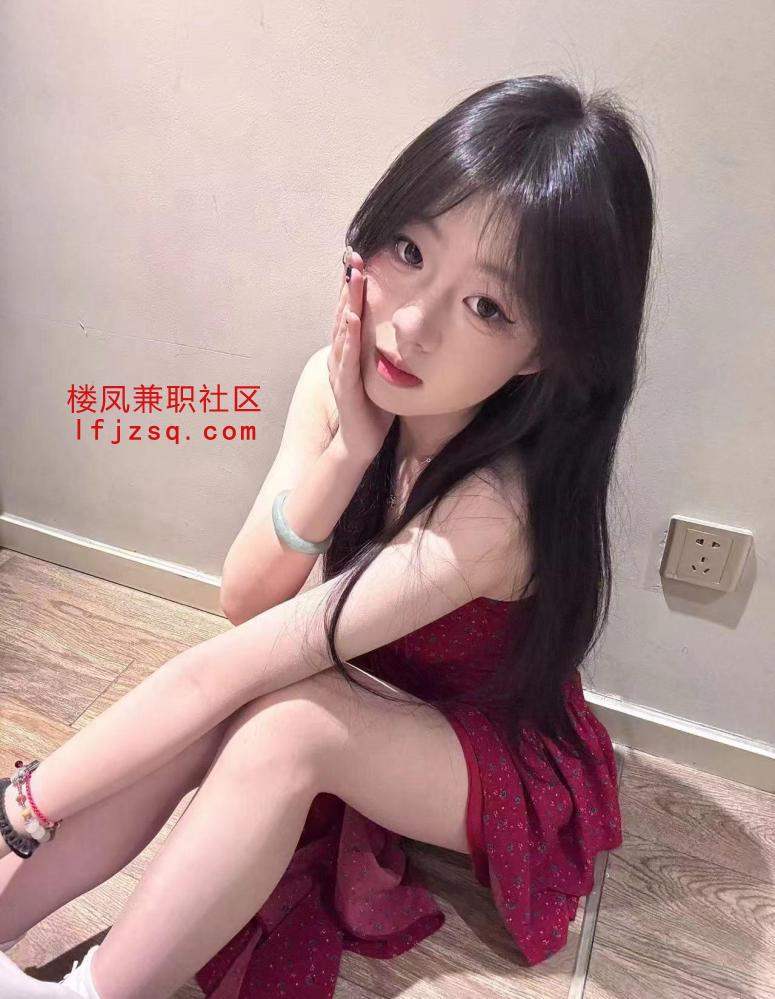 廊坊刚下水极品妹妹下面还特别紧