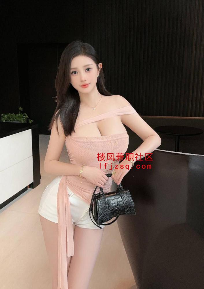 襄阳瑜伽老师柔韧身材大长腿
