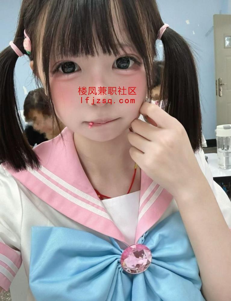 济宁爆菊巨乳肥臀安妮