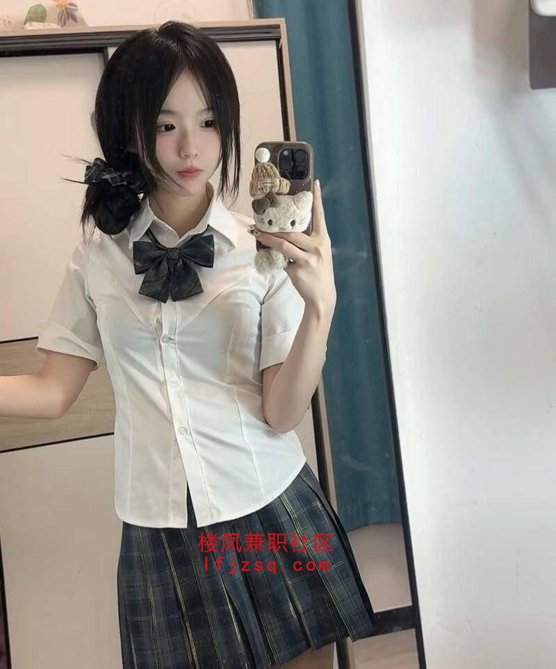 白银性感嫩妹好身材超粉