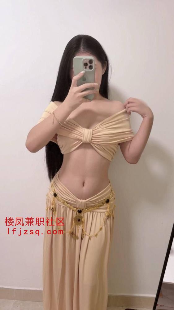 本溪白虎妹妹温柔不催人 皮肤白大长腿