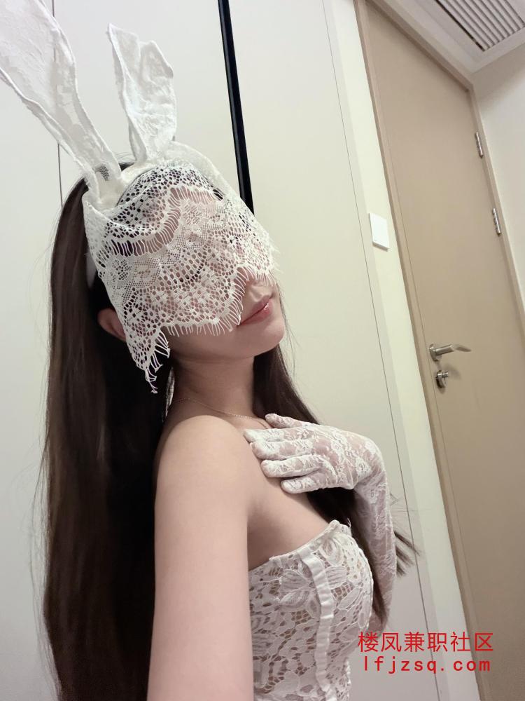 上城兼职极致诱惑嫩鲍紧致多汁小软妹
