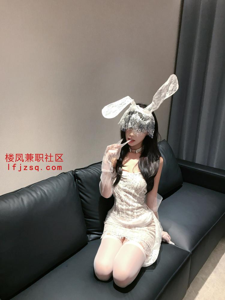上城兼职极致诱惑嫩鲍紧致多汁小软妹