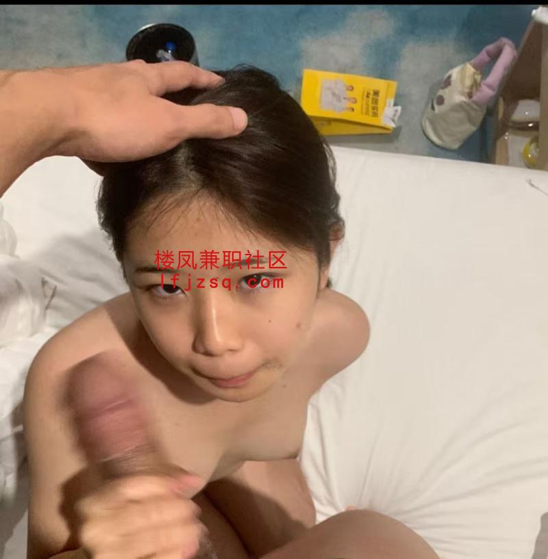 安庆性感迷人的大奶妹子