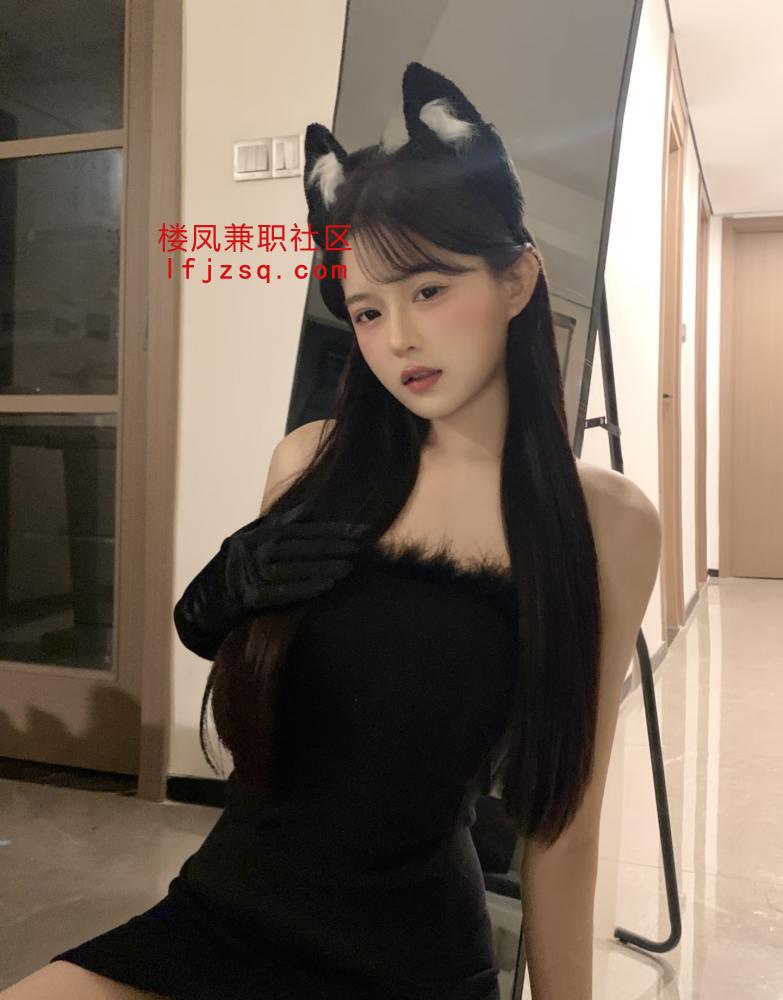 性感大胸翘臀熟女