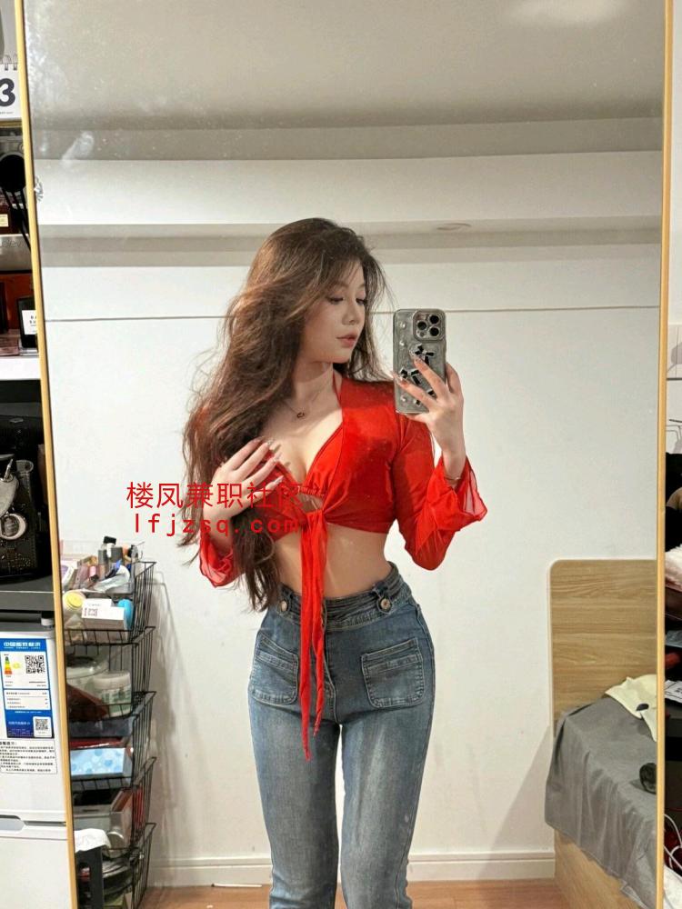 闵行区冷白皮翘臀小御姐