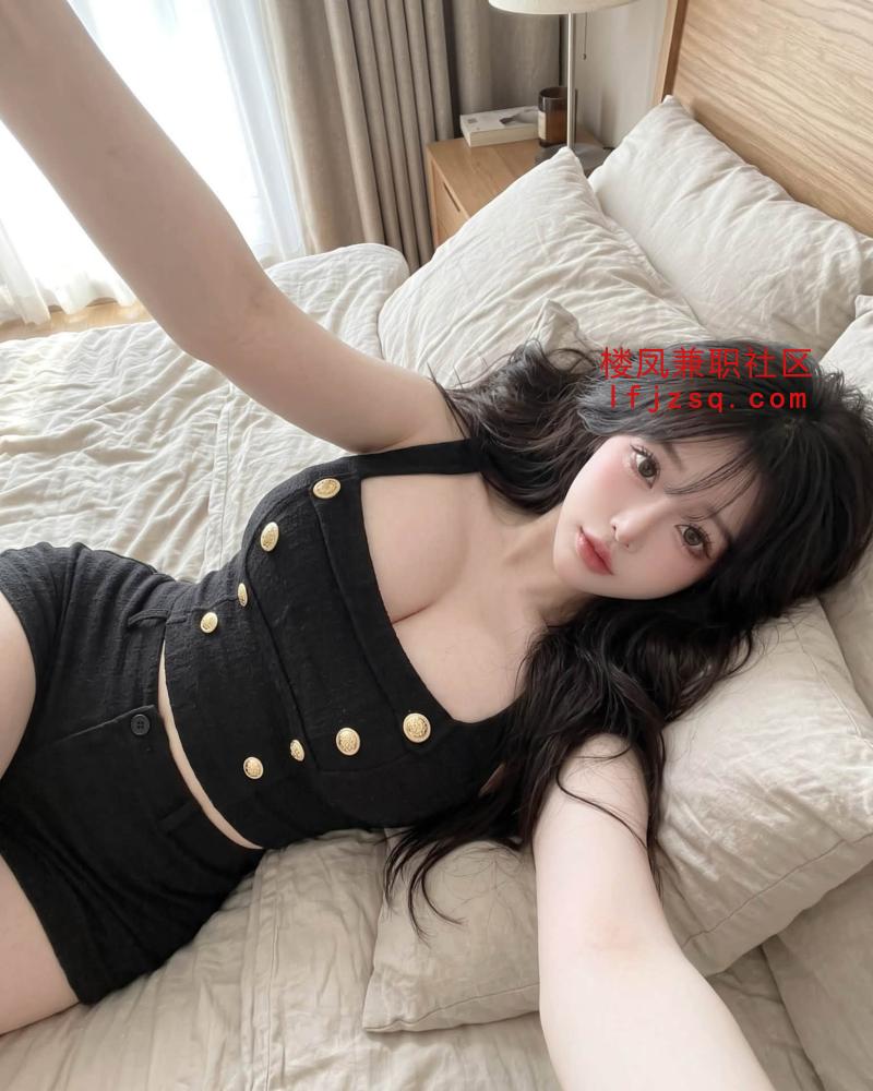 妹子是极品大胸三点粉风骚漂亮型