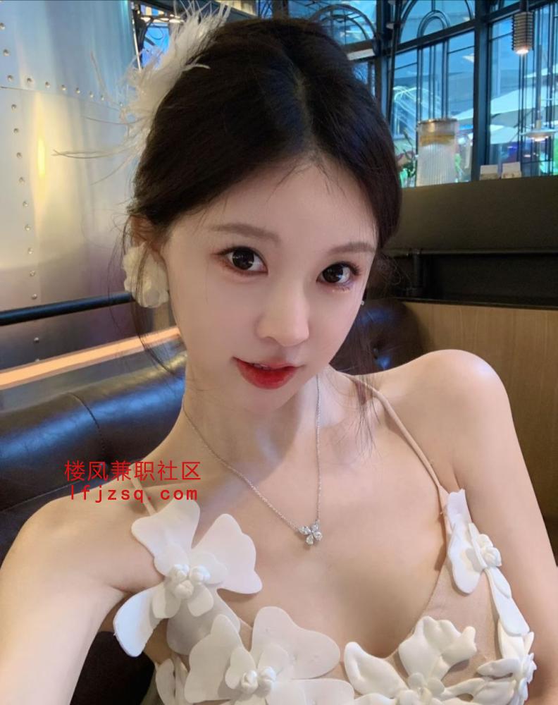 厦门性感御姐身材妖娆会喷水
