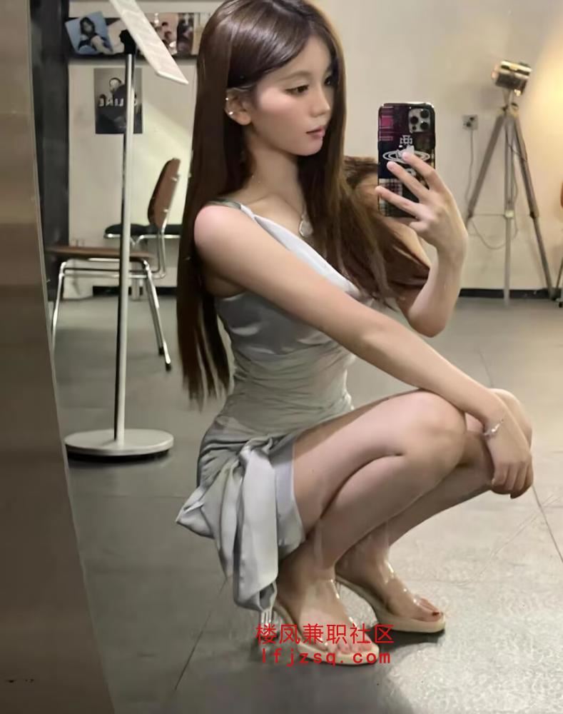 佛山床上尤物蜜桃臀大胸妹子