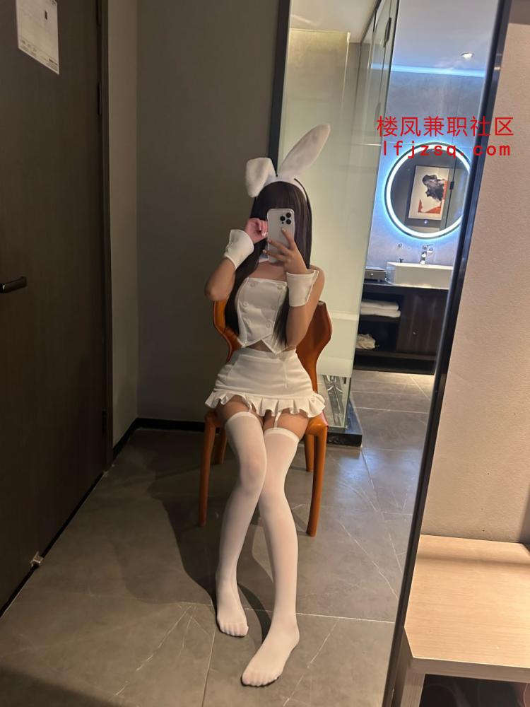 南昌兼职邻家女孩三点粉白虎多汁会吸
