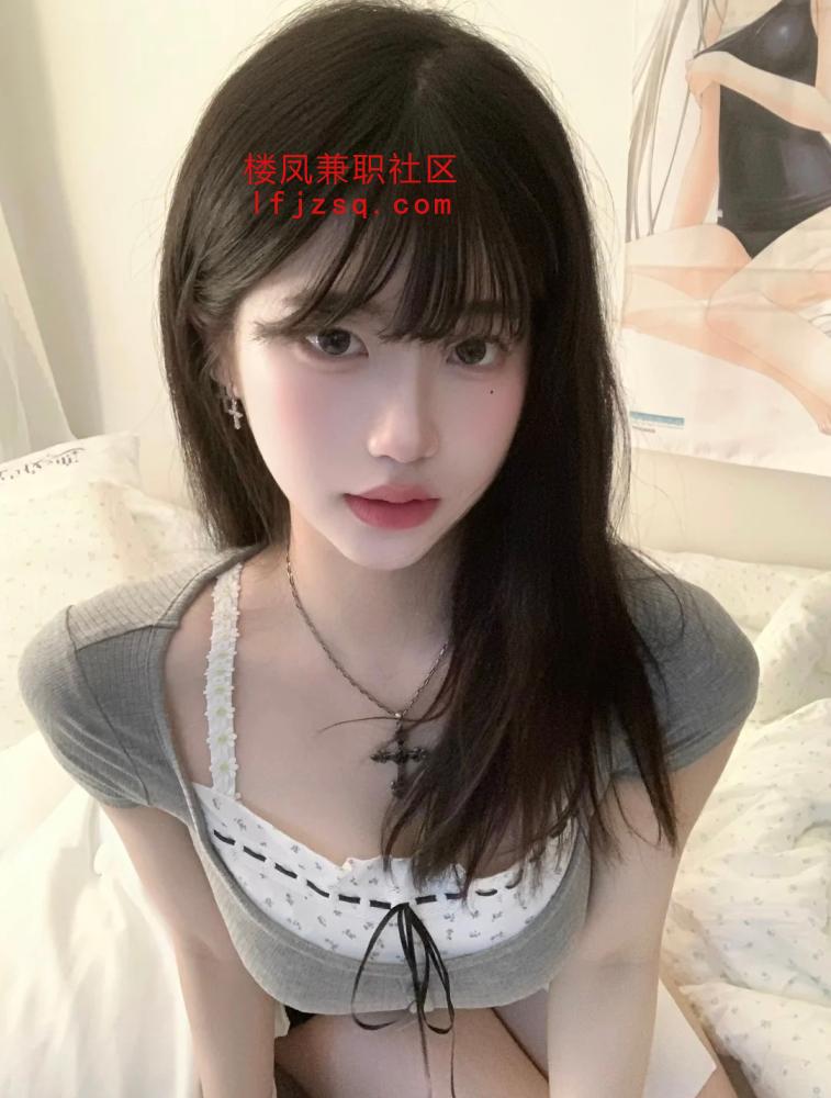 嫩妹黑丝可撕粉红嫩逼又欲又骚