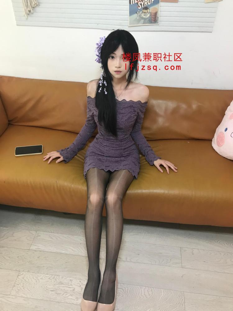 兼职御姐性感黑丝诱惑