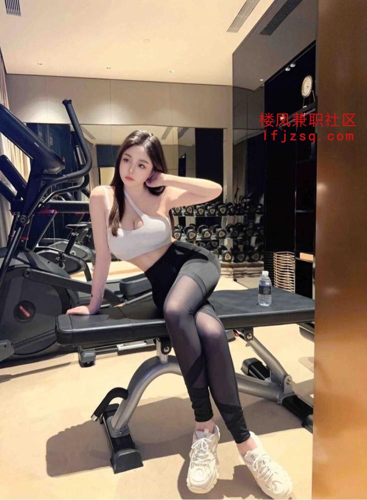 嘉兴前凸后翘健身美女妩媚多姿体质敏感