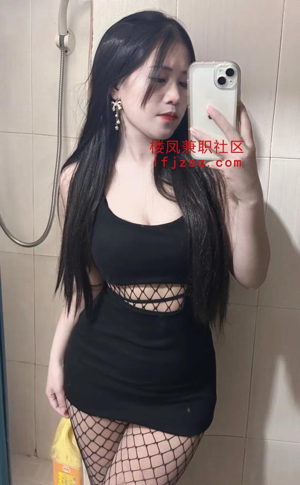 肤白貌美性感白嫩妹妹