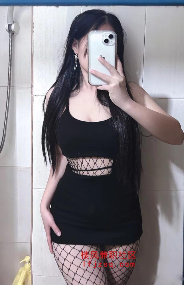 肤白貌美性感白嫩妹妹