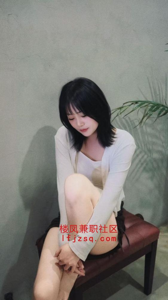 湘潭新来黑丝大长腿御姐