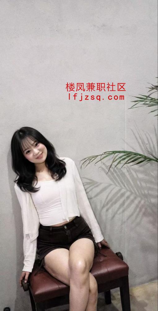 湘潭新来黑丝大长腿御姐