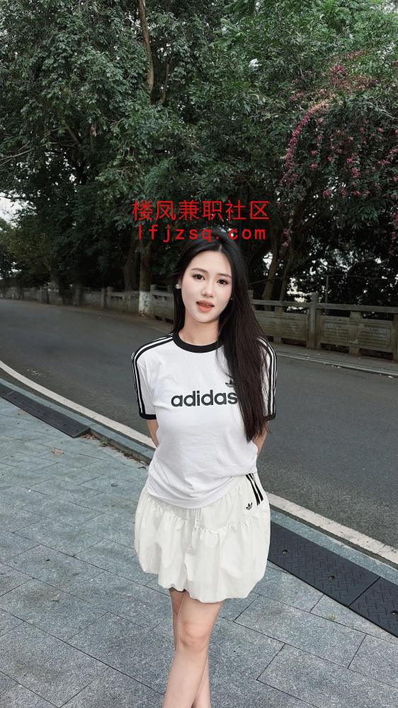 高颜大胸御姐长腿黑丝