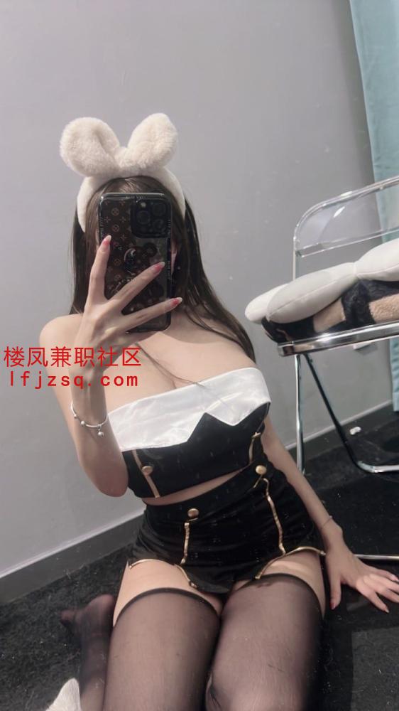 赤峰长腿肉丝诱惑可选服饰大奶可三通