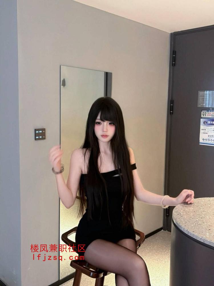 台州大臀极品身材水多多黑丝