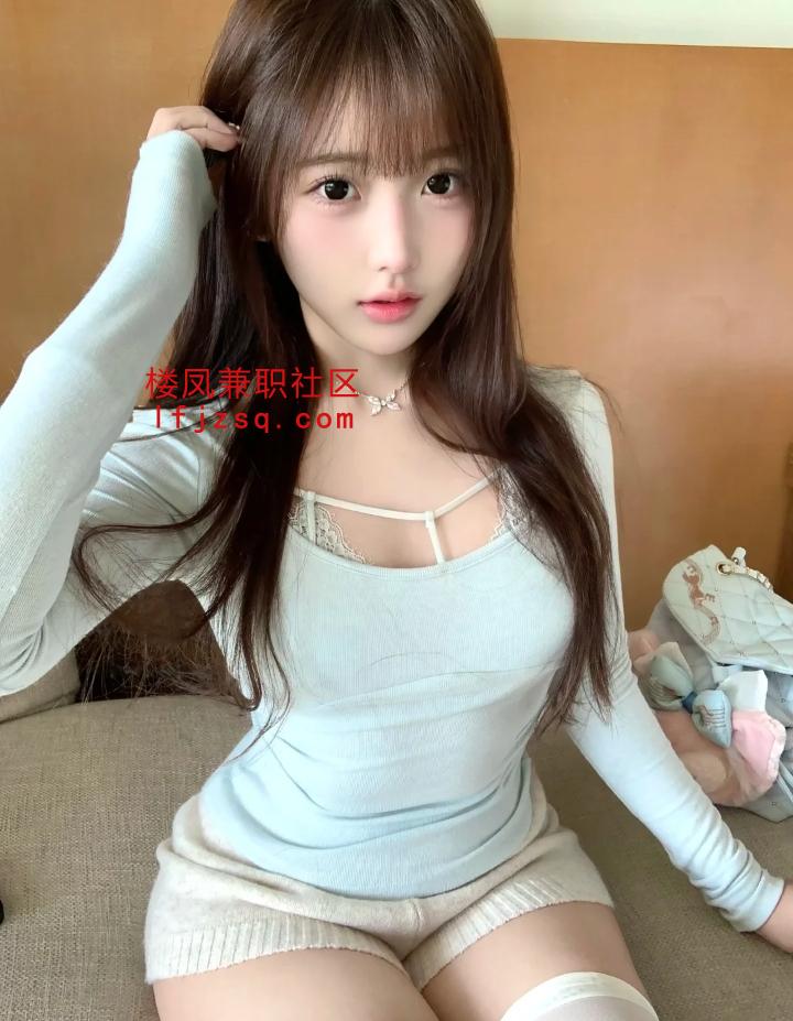 清纯御妹妹制服很骚服务主动
