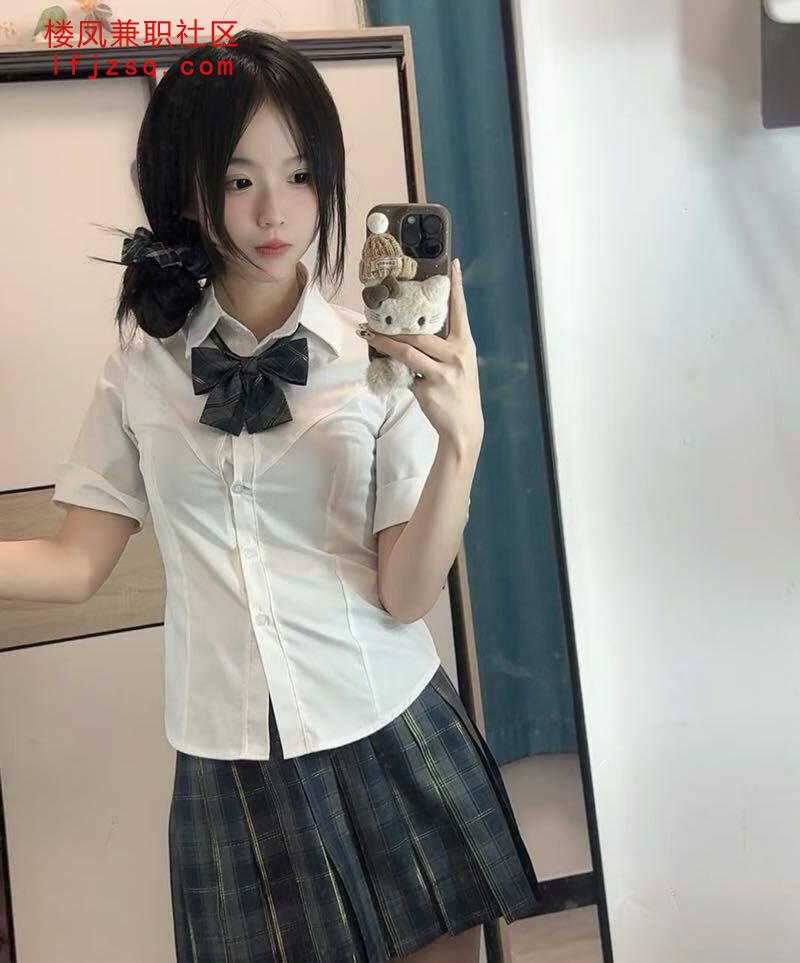 韶关女仆装黑丝大屁股熟女