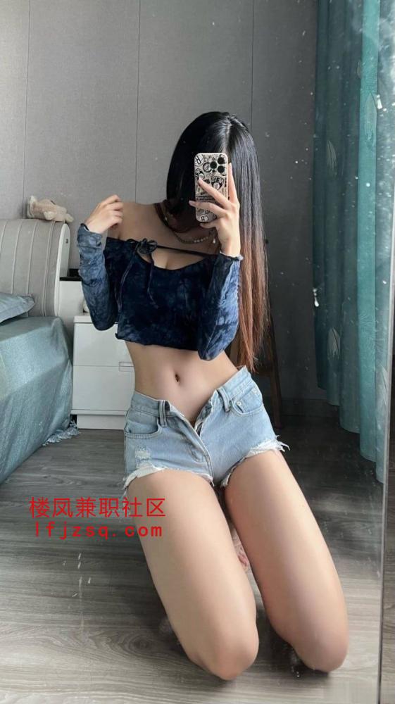 南宁市清纯女大学生妹下海兼职