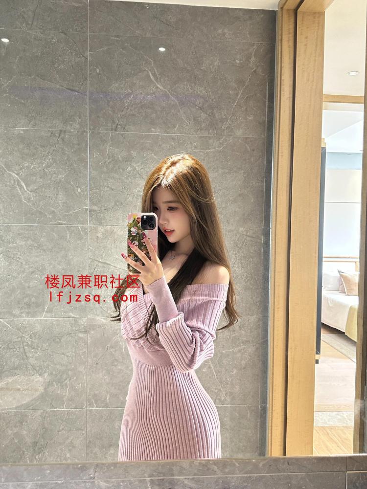 嫩妹粉穴多汁小骚货
