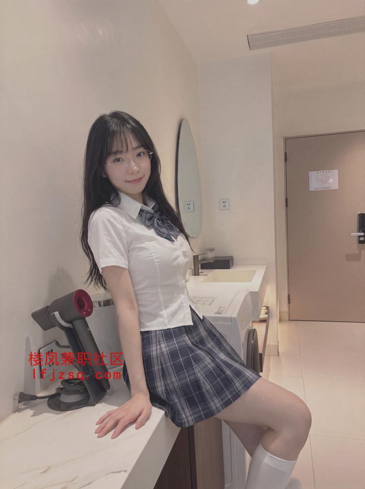 白虎妹妹初次下海