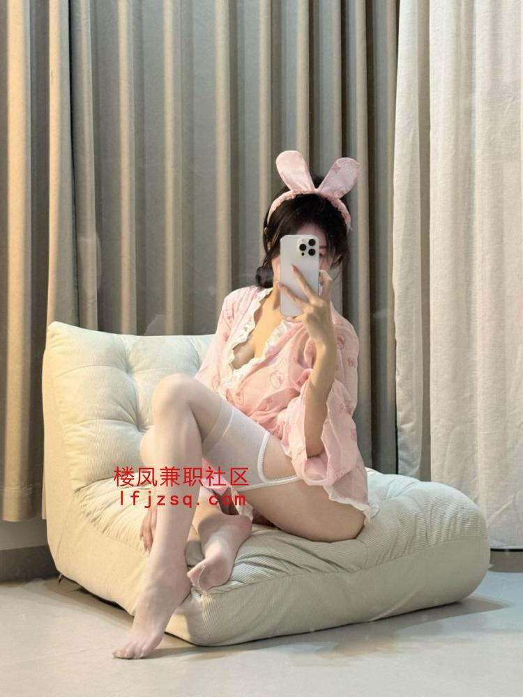 临沂市清纯嫩妹水多逼紧