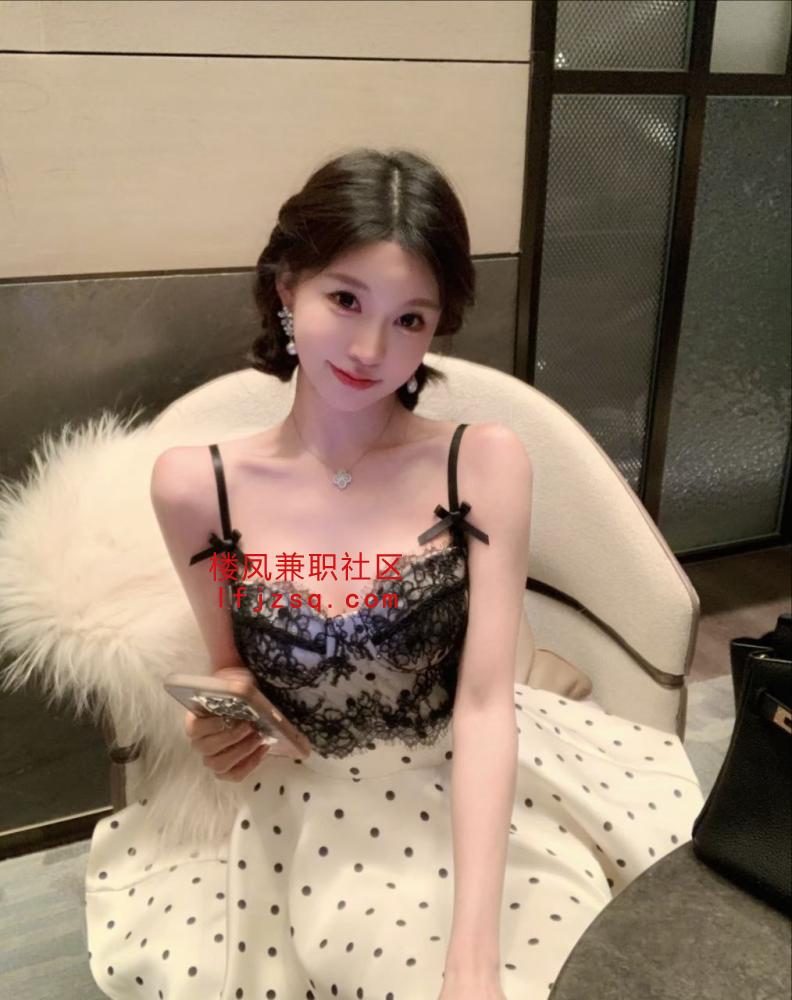 临沂清纯00后甜妹小穴润滑