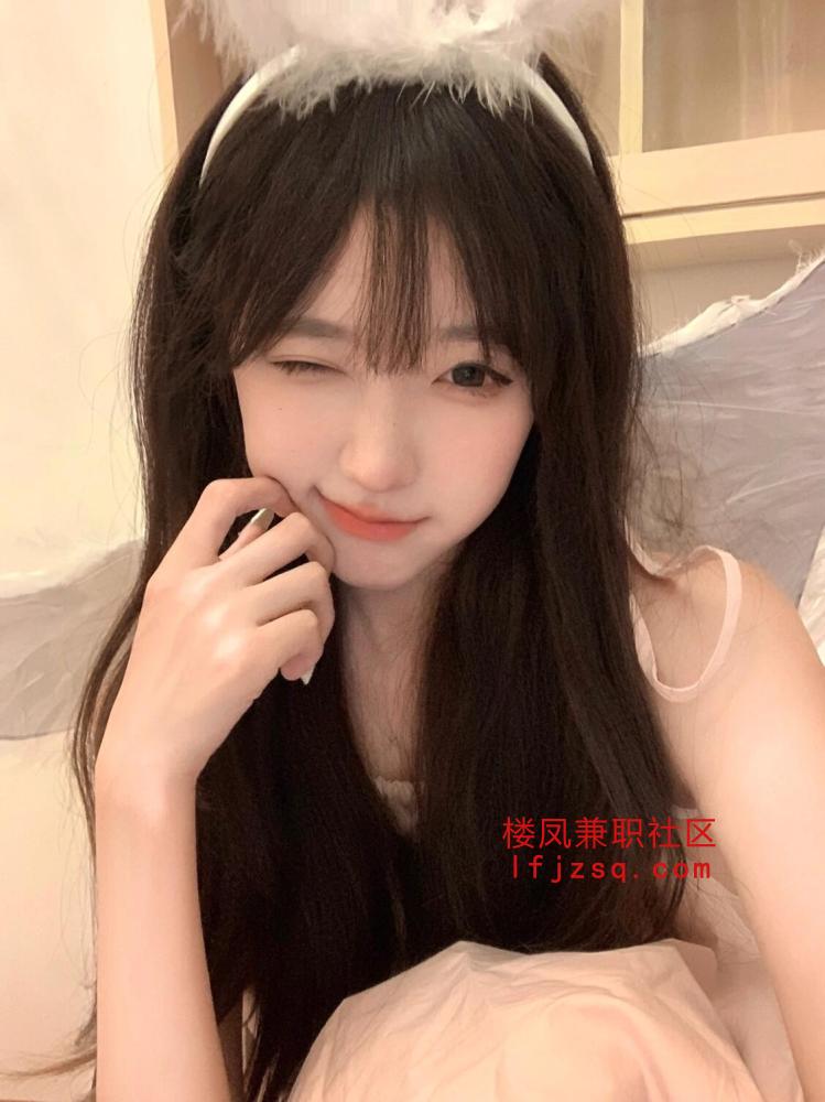 定西腰肢柔软的嫩妹与哥哥解锁更多姿势