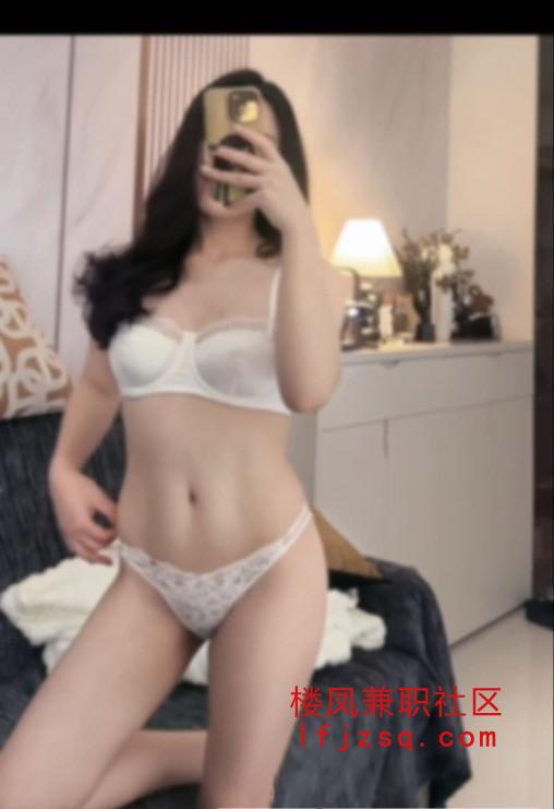 淄博兼职清甜型小妹妹大奶抱着啃