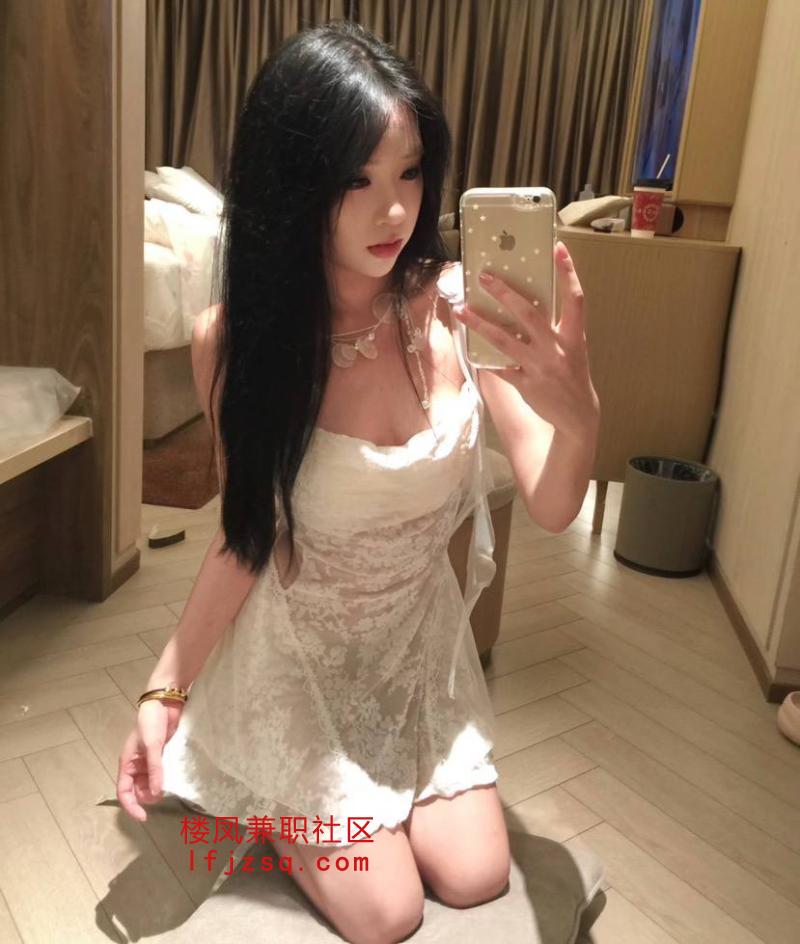 白鸡小姐姐非常骚淫水超多