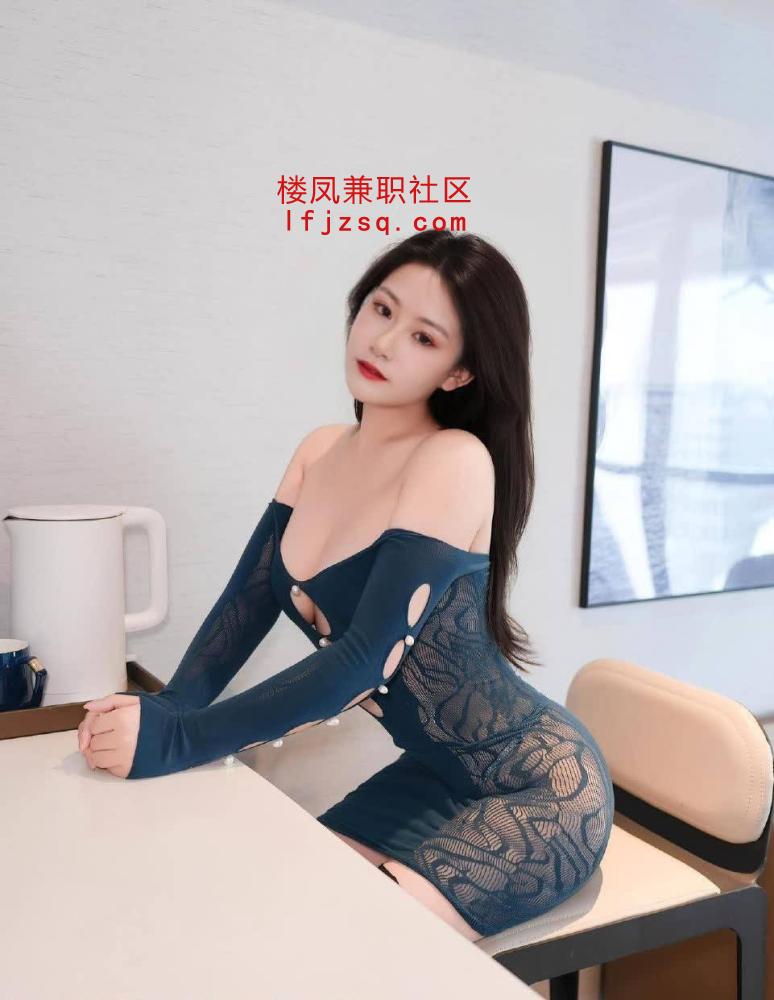 粉嫩反差小妹迷人身材好玩极了