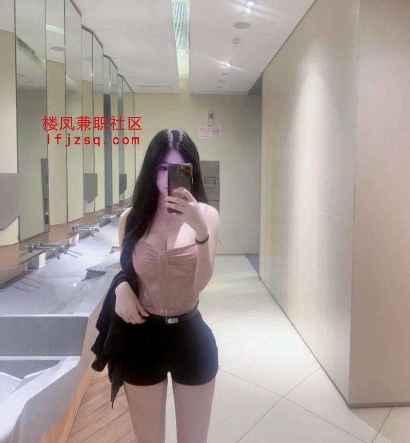 又纯又欲极其反差的泄欲尤物